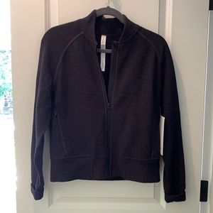LULULEMON On Repeat Bomber Size 6